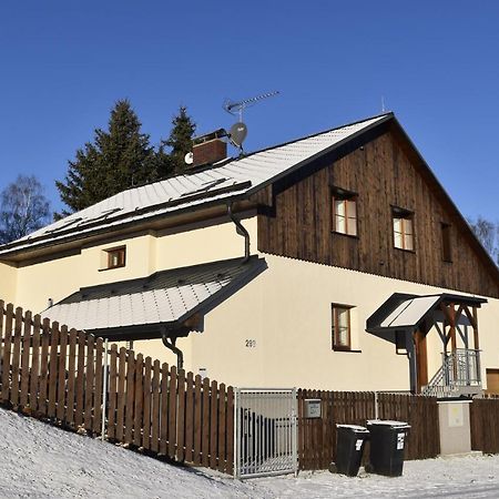 Апартаменти Haus Tolstejn Jiretin pod Jedlovou Екстер'єр фото